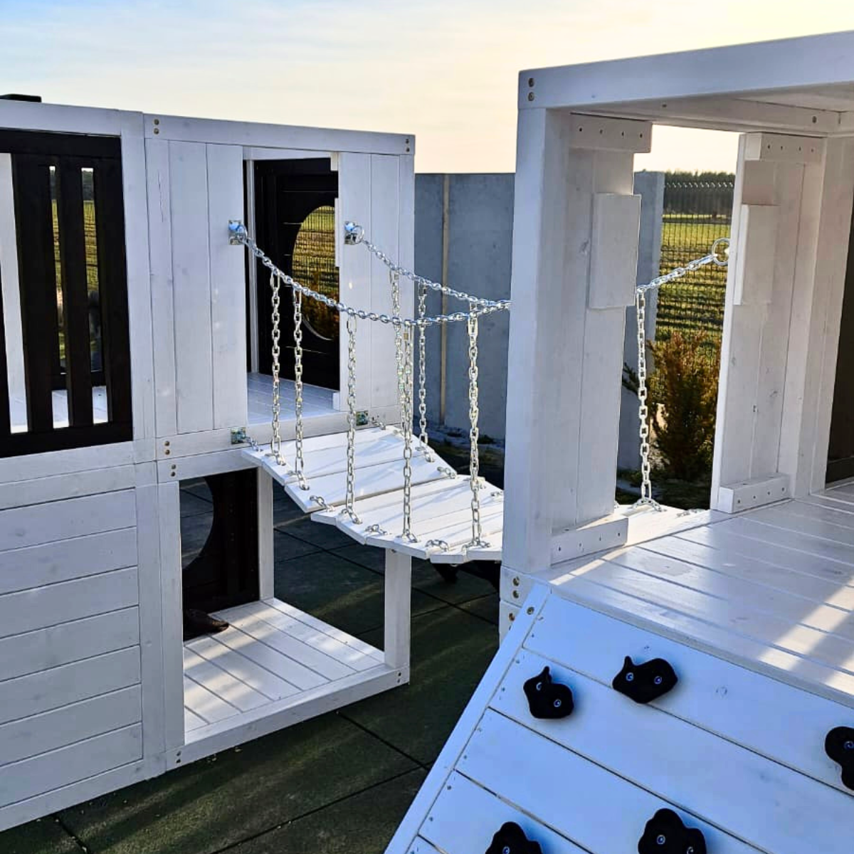 modułowy plac zabaw biały